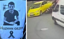 Taksideki yolcunun açtığı kapıya çarpan motokurye öldü