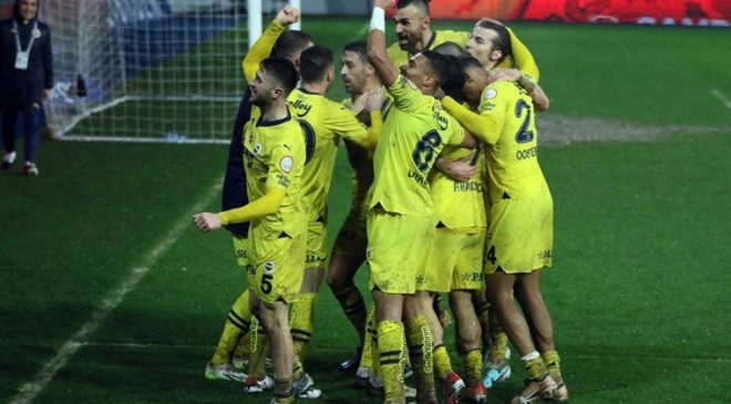 Spor yazarları Çaykur Rizespor – Fenerbahçe maçını yorumladı: ‘Rakibi değil her şeyi yendiler’