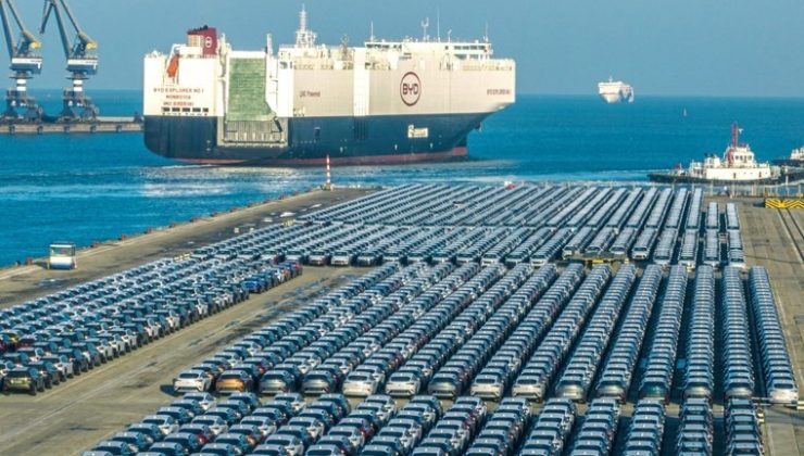 Fiyatları duyanlar inanamadı: 3 bin araçlık ilk gemi Almanya’ya yanaştı! BYD fırtına gibi esiyor…