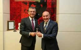 Tunç Soyer: CHP’deki ‘değişim’ değişiklikte kaldı