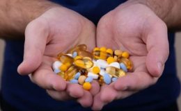 Vitamin takviyeleri kullanmadan önce dikkat! Karaciğerden böbreğe ciddi hasar verebiliyor…