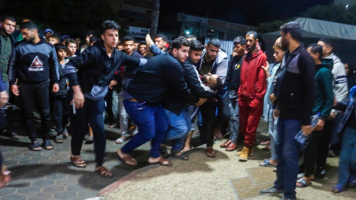 İsrail’den Gazze’deki Megazi Mülteci Kampı’na saldırı: 5 Filistinli hayatını kaybetti