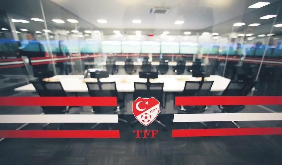 Sıcak odada çay içenin mi sahadaki hakemin itibarı mı önemli