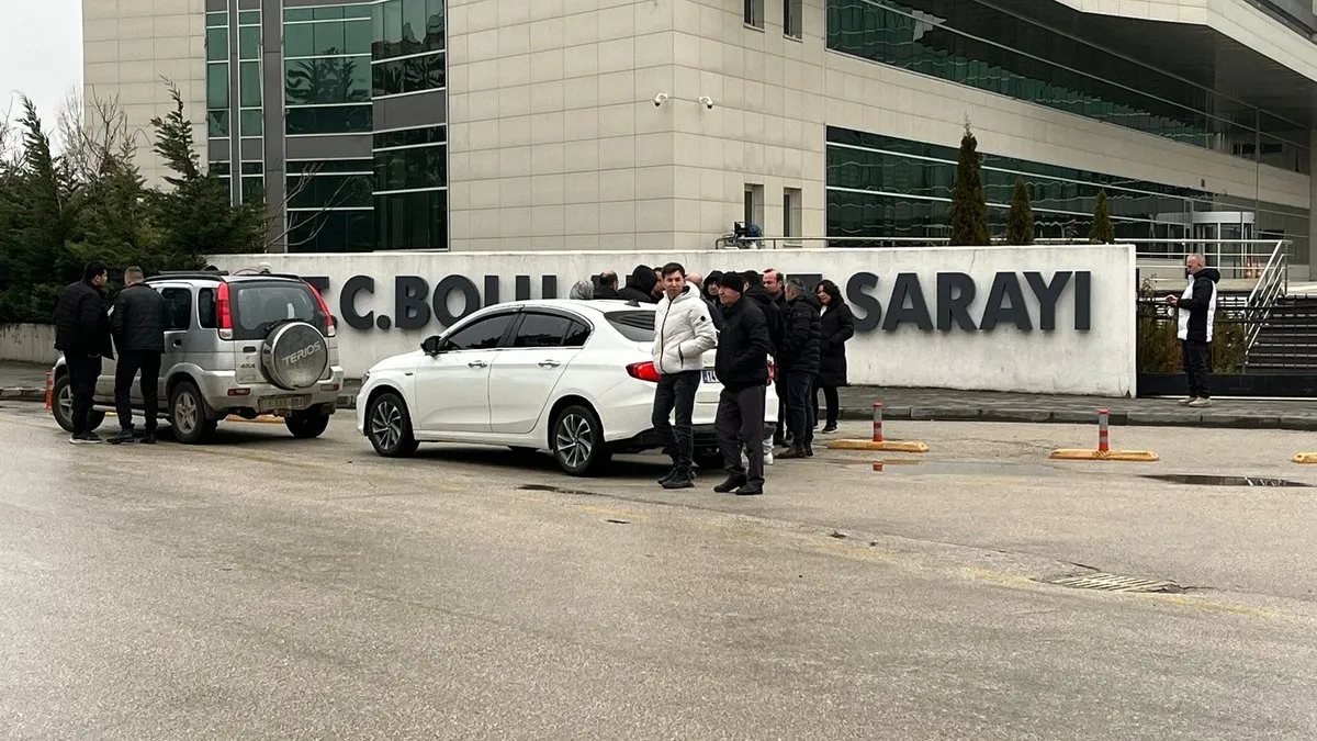 Kartalkaya’daki otel yangını soruşturmasında yeni gelişme: Başkan Yardımcısı ve İtfaiye Müdür vekili tutuklandı
