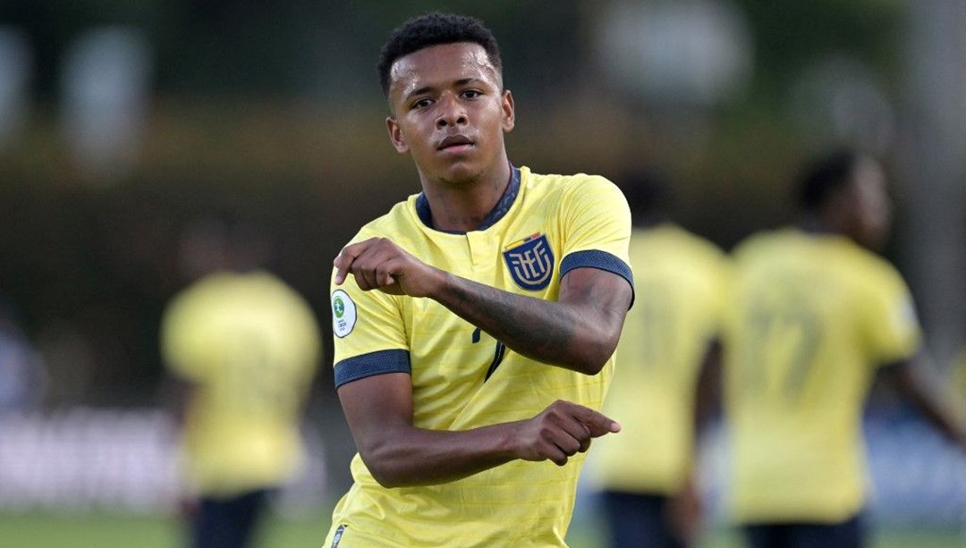 BeÅiktaÅ’tan kanat hamlesi: 18 yaÅÄ±ndaki genÃ§ yÄ±ldÄ±z Arroyo geliyor