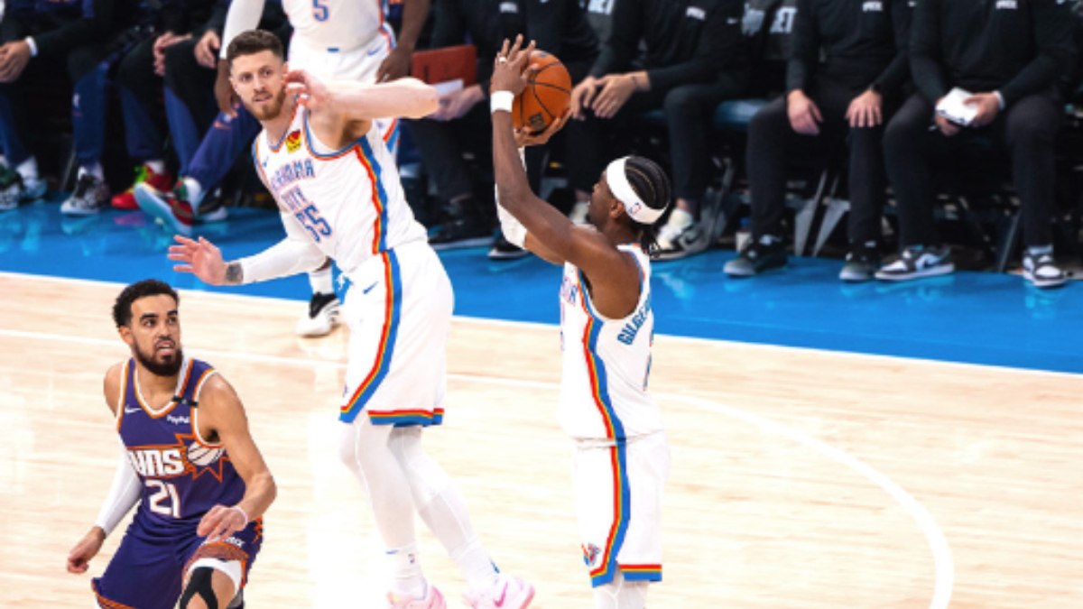 Oklahoma City Thunder forması giyen Shai Gilgeous-Alexander’dan 50 sayı